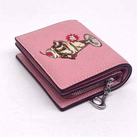 Coach Snap Wallet With Sundae Graphic🌸 - Picture 2 of 7